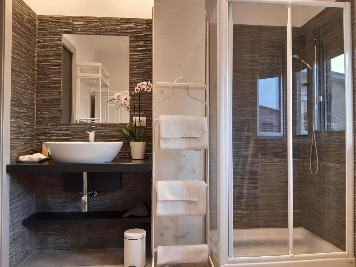 La Duchessa Hotel Алба Екстериор снимка